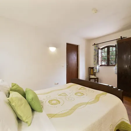 Monte Domingos Simoes