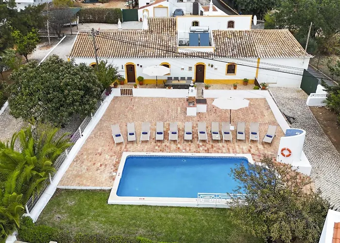 Monte Domingos Simoes Villa