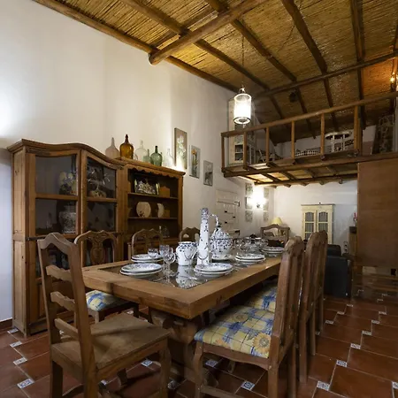 Monte Domingos Simoes *